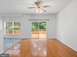 7700 Shadowcreek Terrace in Springfield, VA - Building Photo - Building Photo