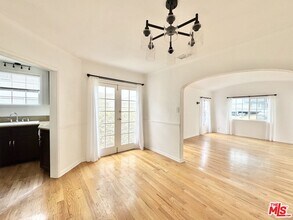 1452 S Wooster St in Los Angeles, CA - Building Photo - Building Photo