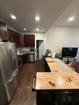 1834 W Wabansia Ave, Unit 1834 W Wabansia #1F in Chicago, IL - Building Photo