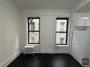 YORK AVENUE in New York, NY - Building Photo - Building Photo