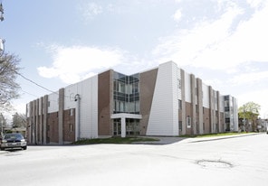 Les Ficelles in Laval, QC - Building Photo