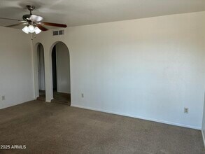 2930 W Laurel Ln in Phoenix, AZ - Building Photo - Building Photo