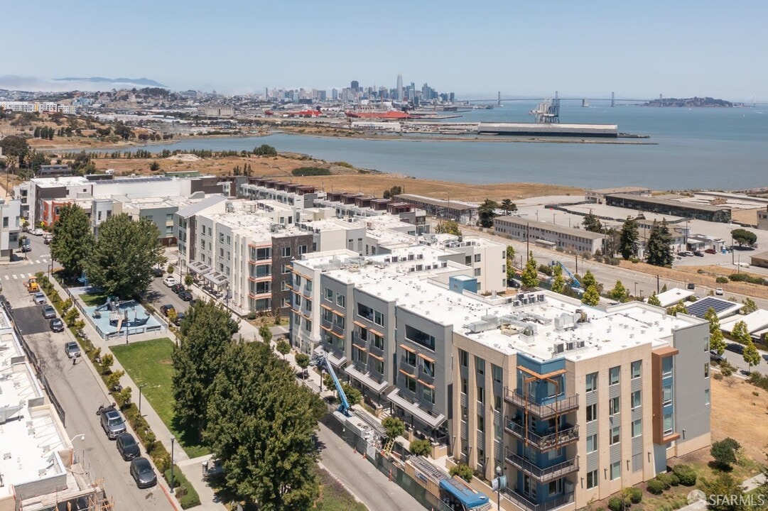 52 Innes Ct in San Francisco, CA - Building Photo
