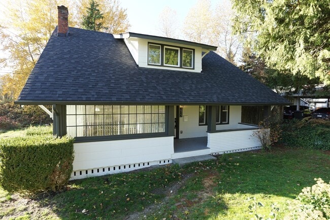 property at 2922 S Adams St