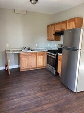 159 4th St-Unit -2 in Fall River, MA - Building Photo - Building Photo