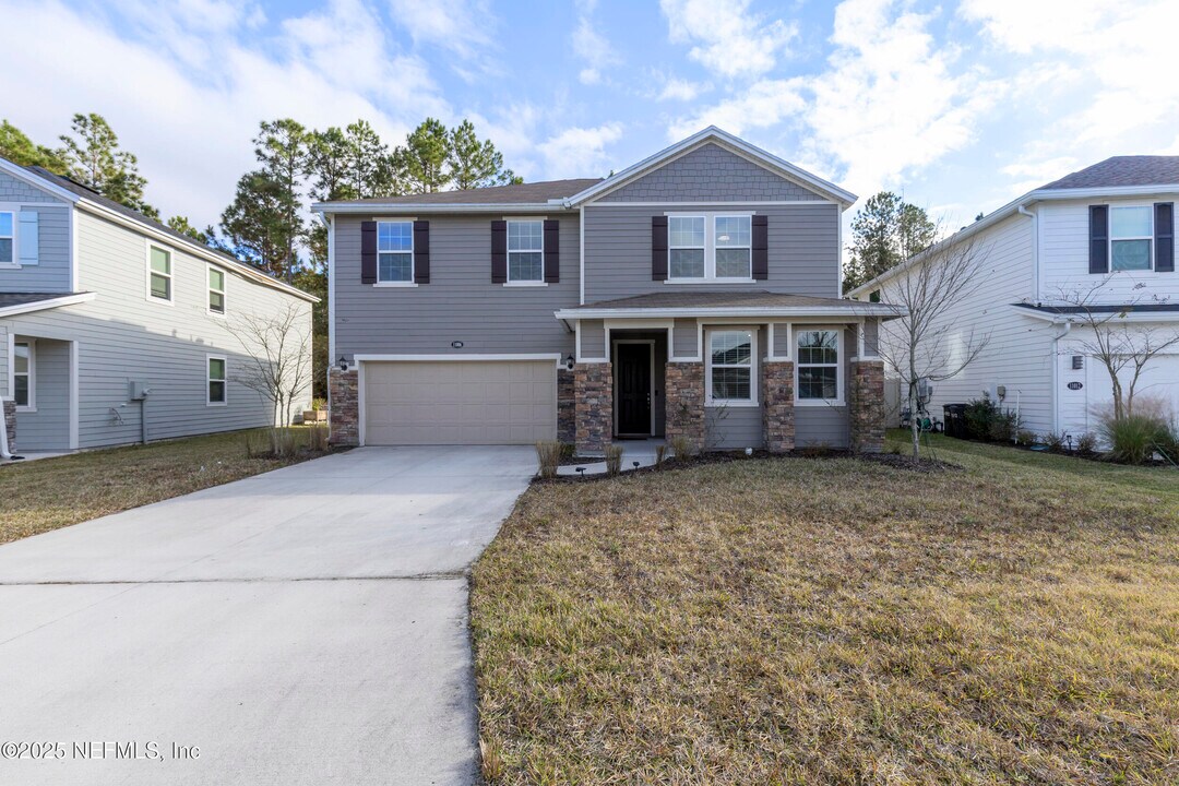 11006 Stapleton Dr in Jacksonville, FL - Building Photo