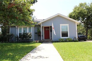 420 E Franklin St in Grapevine, TX - Building Photo