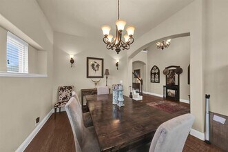 2002 Lindentree Dr in Weatherford, TX - Building Photo - Building Photo