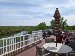 2180 State Hwy 13, Unit 113 in Mendota Heights, MN - Foto de edificio - Building Photo