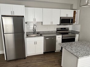 204-206-206 E Woodrow Ave in Columbus, OH - Building Photo - Building Photo