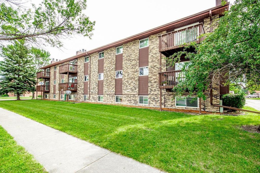 1129 22nd St S, Unit 15 in Fargo, ND - Building Photo