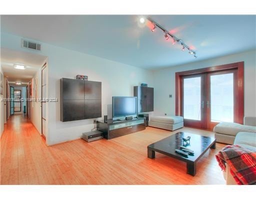 201 Jefferson Ave, Unit # 4D in Miami Beach, FL - Building Photo - Building Photo