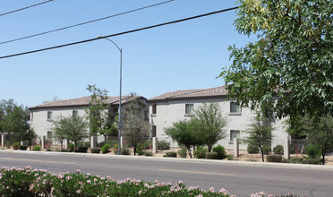 Deer Valley Regency in Phoenix, AZ - Building Photo - Building Photo