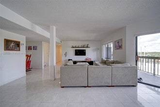 8810 SW 132nd Pl in Miami, FL - Building Photo - Building Photo