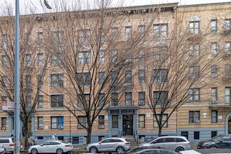 154-156 Vermilyea Ave in New York, NY - Building Photo - Building Photo