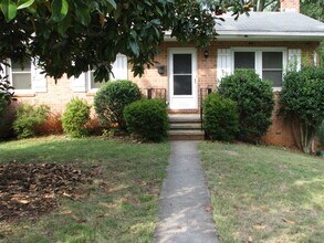 1603 E Market St in Charlottesville, VA - Building Photo - Building Photo