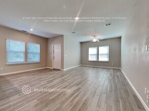 13225 Shore Grass Dr in Jacksonville, FL - Building Photo - Building Photo