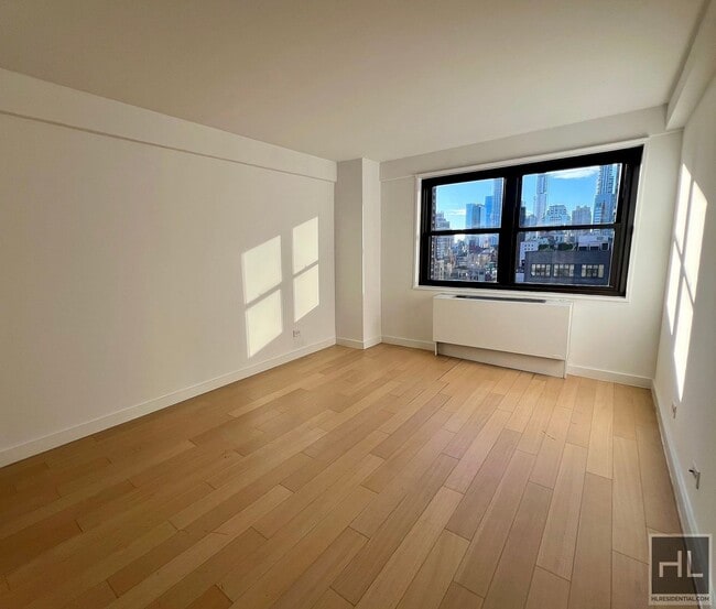 East 39th Street in New York, NY - Building Photo - Building Photo