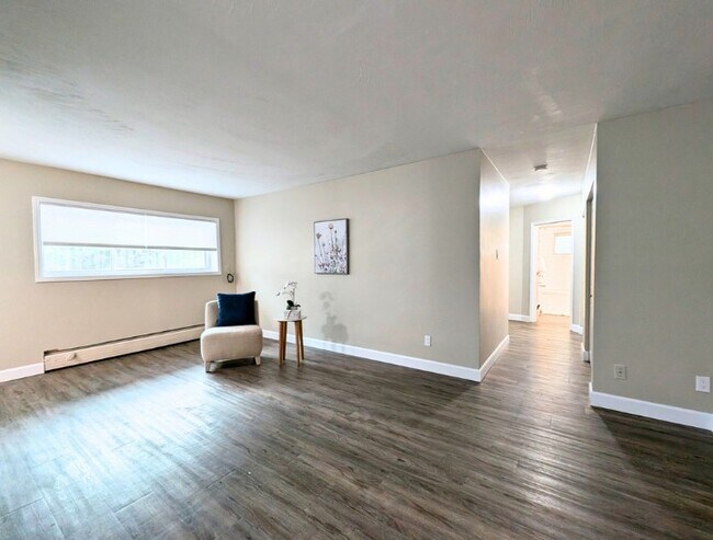 Hugo Place in Kitchener, ON - Building Photo - Building Photo