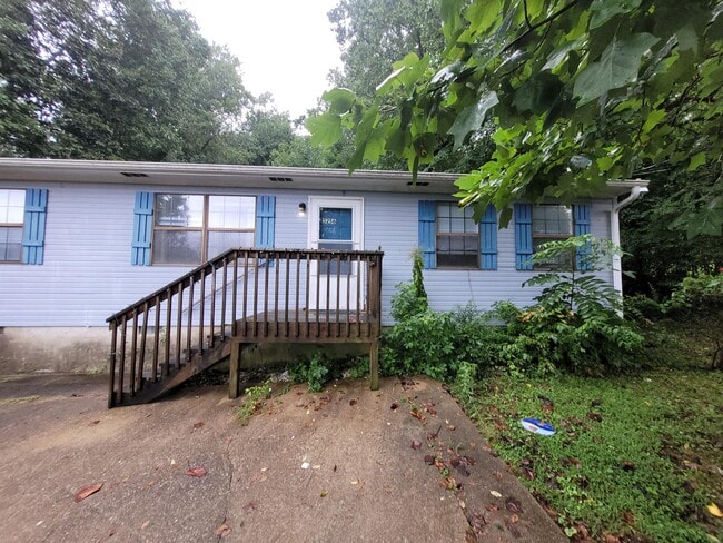 property at 5256 Loblolly Ln