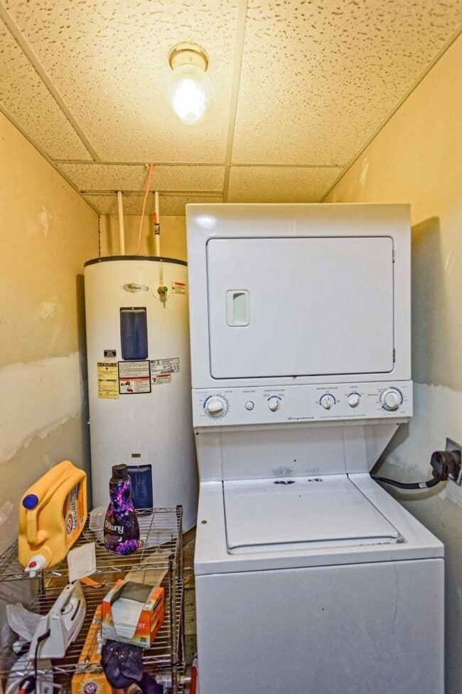 2370 Walnut Ave in Buena Vista, VA - Building Photo - Building Photo