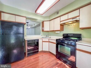 9015 Hopkins Ct in Holland, PA - Building Photo - Building Photo