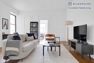 952 5th Ave in New York, NY - Building Photo