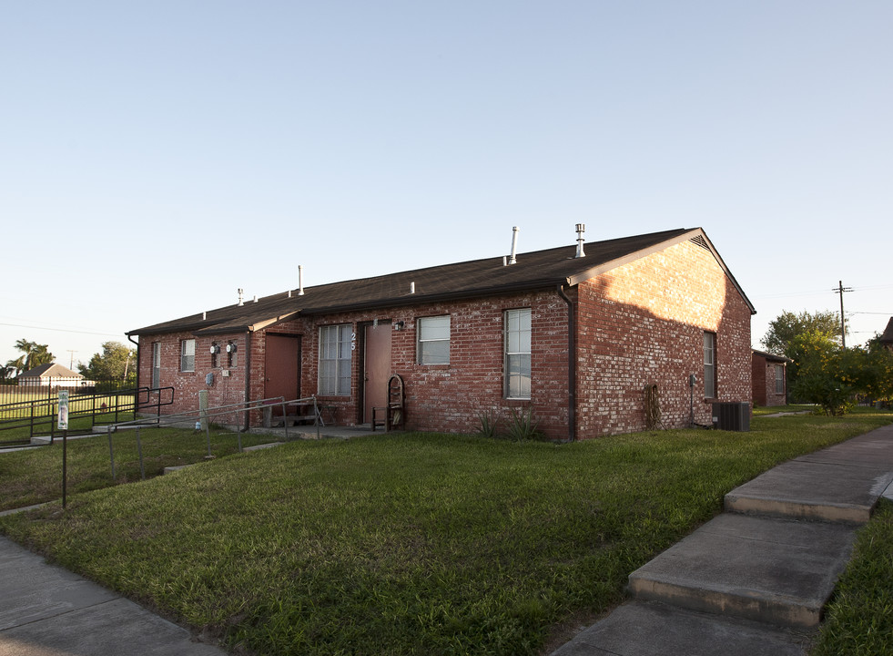 San Juan Village Apartments in San Juan, TX - Building Photo