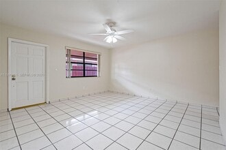 1028 W 30th St in Hialeah, FL - Building Photo - Building Photo