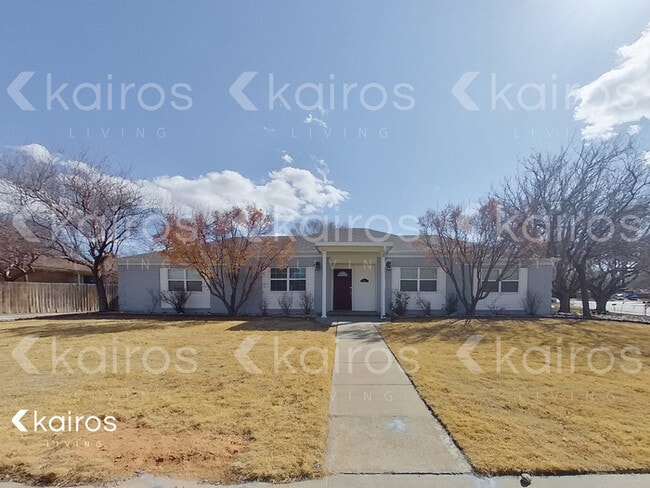 property at 10 Idlewood Ln