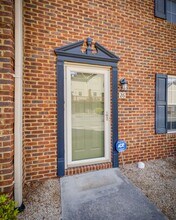 1809 W Lakeview Dr in Johnson City, TN - Building Photo - Building Photo