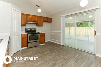 2663 Kimberly Forest Dr E in Jacksonville, FL - Foto de edificio - Building Photo