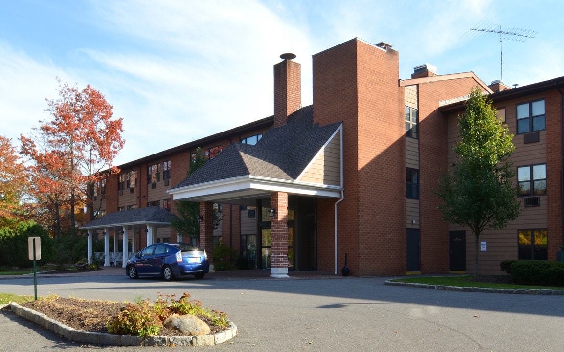 Beaveridge Apartments in Yorktown Heights, NY - Building Photo