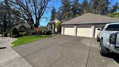 1185 NW 116th Ave in Portland, OR - Building Photo - Building Photo