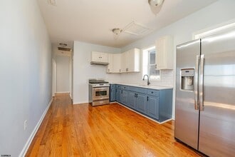 222 S Rhode Island Ave in Atlantic City, NJ - Building Photo - Building Photo