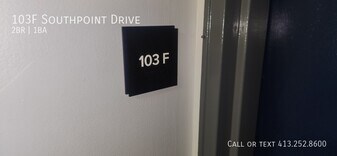 103 Southpoint Dr in Amherst, MA - Building Photo