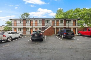 692 SW Smith St in Atlanta, GA - Building Photo