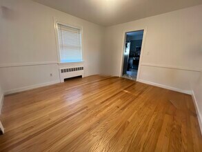 51 Beacon St, Unit 1 in Boston, MA - Building Photo - Building Photo