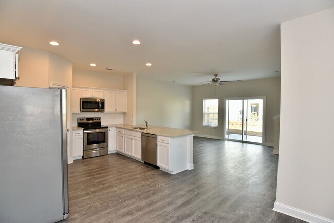 30 Maria Wy in Richmond Hill, GA - Building Photo - Building Photo