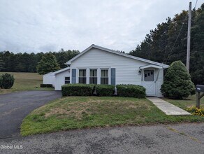 5391 Indian Fields Rd in Coeymans, NY - Building Photo - Building Photo