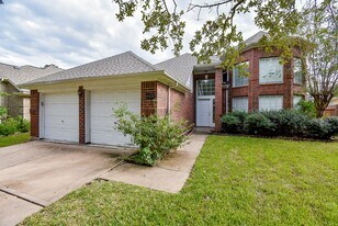4426 Topaz Trail Dr in Sugar Land, TX - Building Photo