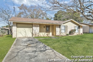 6711 Spring Hollow St in San Antonio, TX - Building Photo - Building Photo