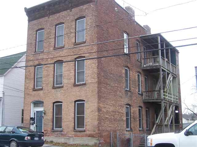 98 Park Ave in Cohoes, NY - Building Photo