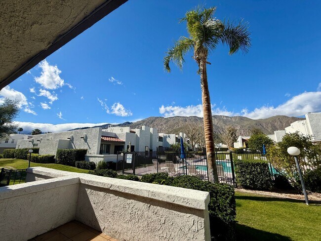 487 Rio Vista Dr in Palm Springs, CA - Building Photo - Building Photo