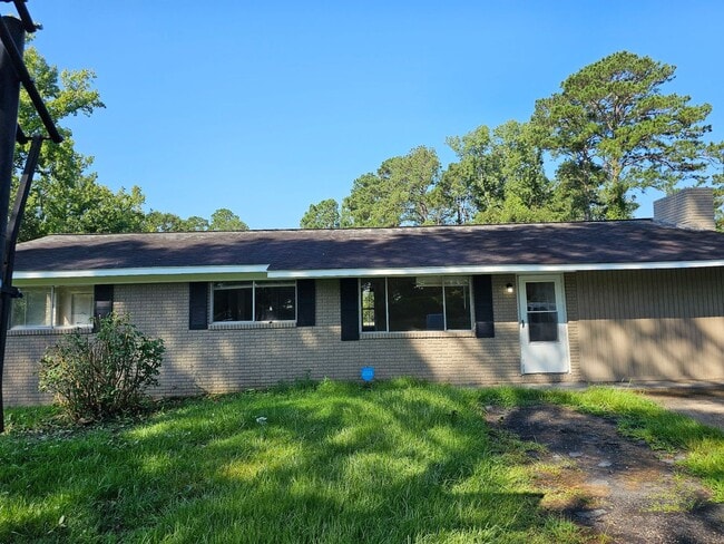 property at 701 Waterview Dr