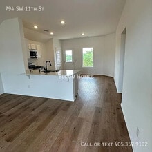 794 SW 11th St in Newcastle, OK - Building Photo - Building Photo