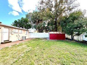 525 NW 15th Terrace in Fort Lauderdale, FL - Building Photo - Building Photo