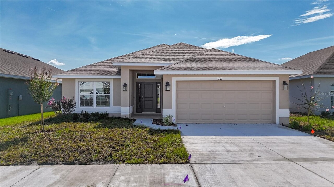 2111 Cartgate Ln in Winter Haven, FL - Building Photo