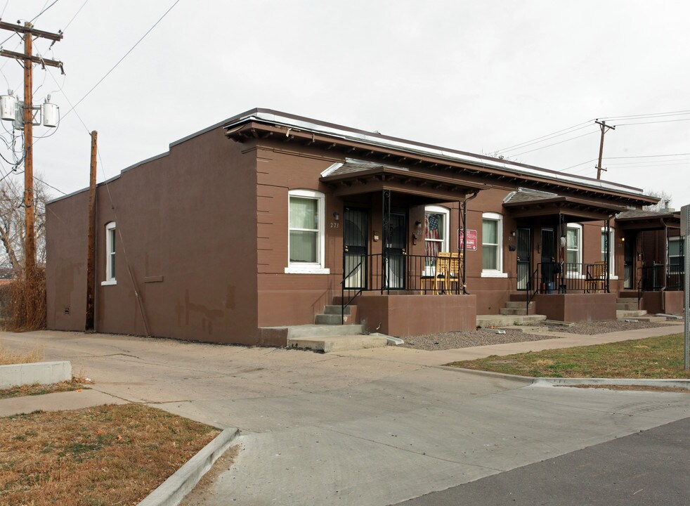 Ash Apartments in Denver, CO - Building Photo