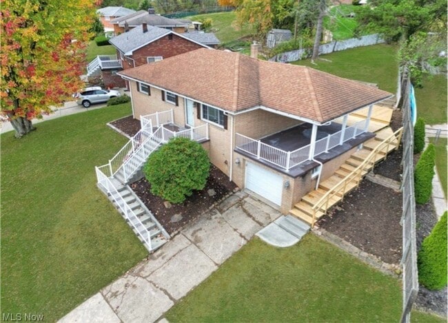 240 Stardust Dr in Wintersville, OH - Building Photo - Building Photo